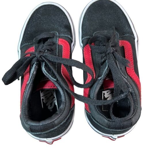 Vans Off The Wall Low Top Skull Sneakers - Picture 8 of 13